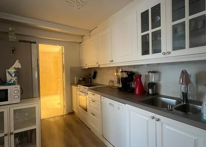 Large With Good View!